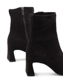 Stivaletto vegan nero a punta da donna