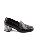 Mocassino in vernice con frange donna