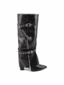 Stivale risvoltato con borchie da donna