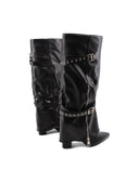 Stivale risvoltato con borchie da donna