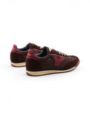 Sneaker da donna con dettagli suede
