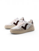 Sneaker da donna con dettagli suede
