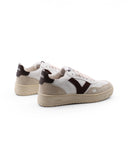 Sneaker da donna con dettagli suede