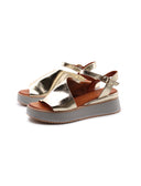Sandalo oro in pelle laminata da donna