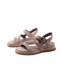 Sandalo in pelle con borchie da donna