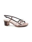 Sandalo elegante con fibbia da donna
