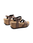 Sandalo nero con zeppa e plateau donna