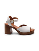 Sandalo bianco in pelle con plateau