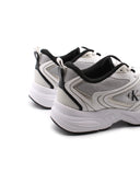Sneaker sportiva in rete da donna