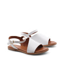 Sandalo flat in pelle morbida donna