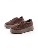 Sneaker zeppa in velluto con charm