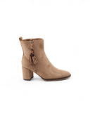Stivaletto con pendente con nappine