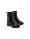 Stiveletto con tacco largo e plateau