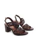 Sandalo elegante con tacco a blocco