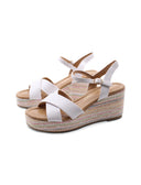 Sandalo vegan con zeppa e plateau donna