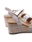 Sandalo vegan con zeppa e plateau donna