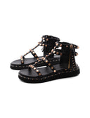 Sandalo nero con borchie platino donna