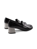 Mocassino in vernice con frange donna