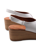 Sandalo zeppa con fascia incrociata