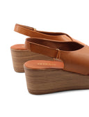 Sandalo zeppa con fascia incrociata