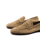 Mocassino scamosciato elegante uomo