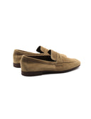 Mocassino scamosciato elegante uomo