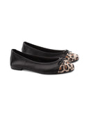 Ballerina con punta animalier e fiocco