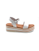 Sandalo bimba in pelle verniciata