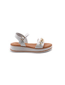Sandalo da bimba in pelle con catena