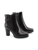 Stivaletto nero con tacco alto e zip