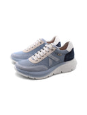 Sneaker donna con dettagli scamosciati