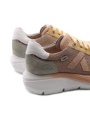 Sneaker donna con dettagli scamosciati