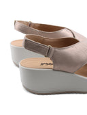 Sandalo in vera pelle con zeppa donna