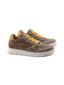 Sneaker in pelle traforata da uomo
