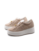 Sneaker gioiello con zeppa interna