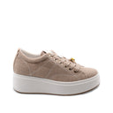 Sneaker gioiello con zeppa interna