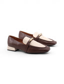 Mocassino bicolore con inserto dorato