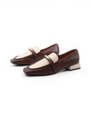 Mocassino bicolore con inserto dorato