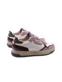 Sneaker da donna con dettagli in suede