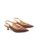 Décolleté kitten heels con borchie