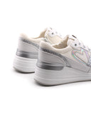 Sneaker da bimba con zeppa