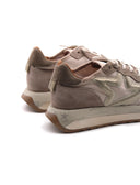 Sneaker in pelle scamosciata e tessuto