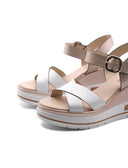 Sandalo in vera pelle con zeppa donna