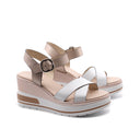 Sandalo in vera pelle con zeppa donna