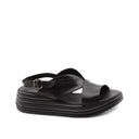Sandalo zeppa in pelle morbida da donna
