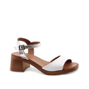 Sandalo in pelle con tacco a blocco
