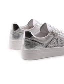 Sneaker donna in pelle laminata
