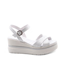 Sandalo con zeppa e plateau da donna