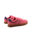 Sneaker scamosciata da donna
