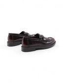 Mocassino elegante bordeaux con frange